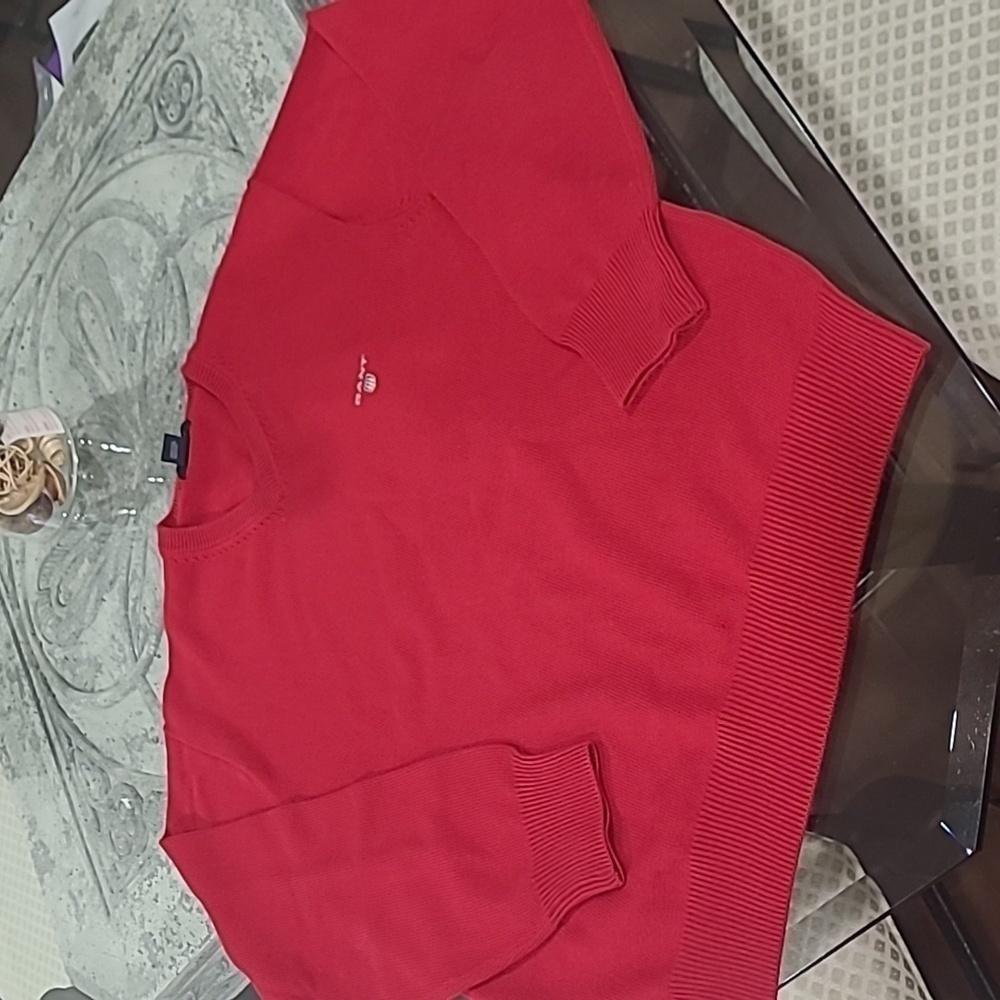 GANT MEN'S RED V NECK RIBED KNIT MEDIUM SWEATER